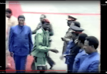 Le reportage complet de la présence de Thomas Sankara et sa délégation au sommet de l’OUA de juillet 1987, suivi de sa visite en Libye
